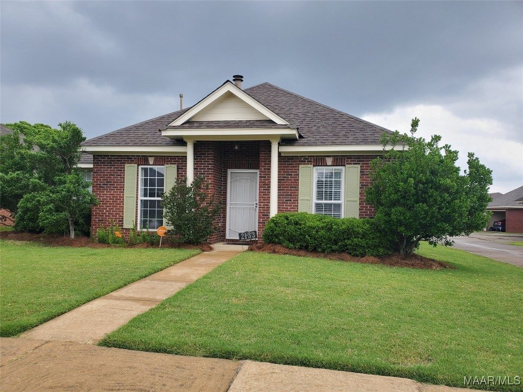 Brick home exterior at 1629 Limestone Ct